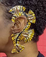 Load image into Gallery viewer, statement ear cuff
